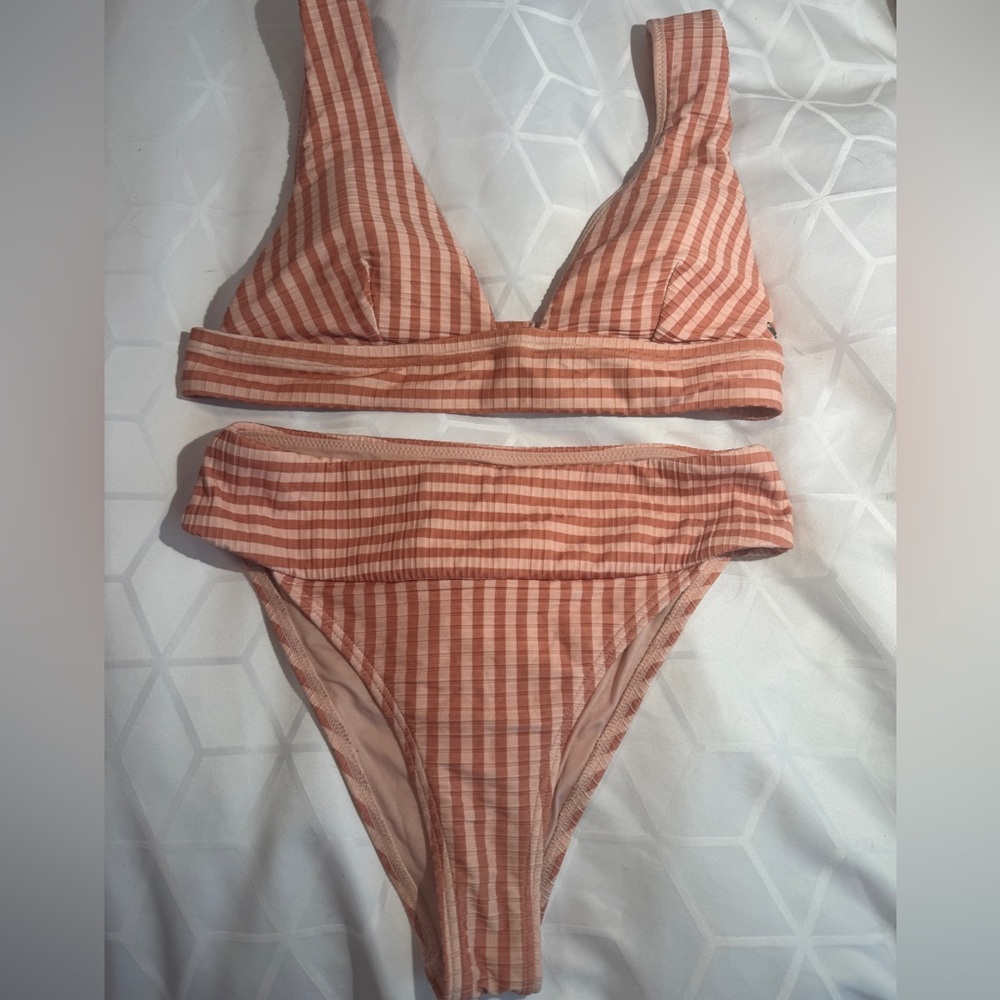 Rip Curl Textured Cheeky Bikini w/ Premium Surf Deep V Top